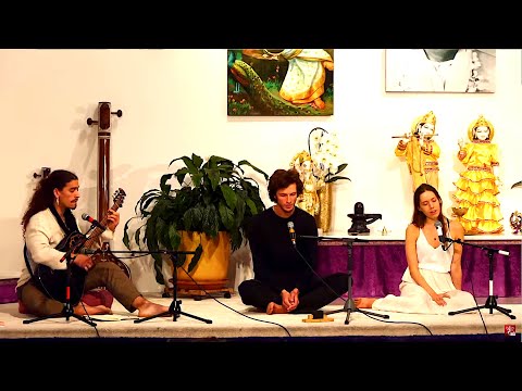 Geführte Meditation mit Sukadev - Satsang Yoga Vidya Live Ritual Kirtan singen 20:00 Uhr 11.07.2020
