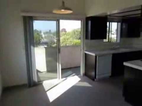 PL3523 - Impressive Split-Level 2 Bed + 2 Bath For Rent (Los Angeles, CA).