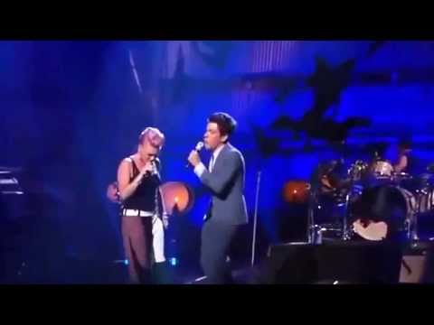 Pink ft.  Nate Ruess - Just give me a reason (LIVE), POWERFUL Performance! (Lyrics bellow)