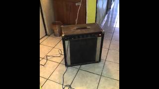 Video thumbnail for PEAVEY TKO 80 CON FALLA by lexaaxel98
