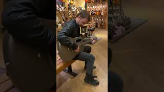 Trying out the @LAVAMUSICOFFICIAL guitar in @guitarcenter 🤘