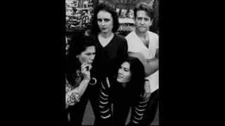 The Breeders - &quot;Head to toe&quot;