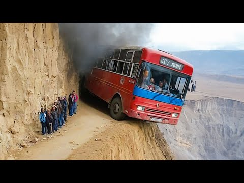 60 Derrumbes de Montañas Captados por las Cámaras