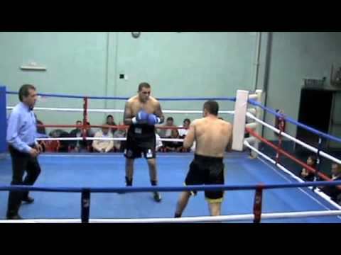 Patricio Pitto (94.500) ante Jonatan Spessny (93.700) seis asaltos arbitraje de Carlos Báez