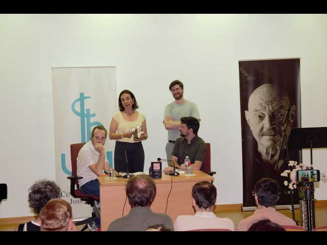 Vídeo relacionado con Un estallido: Antología de la poesía española 2000-2025 (Letras Hispánicas)