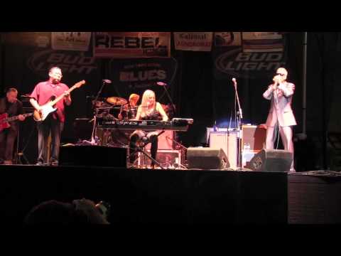 ROD PIAZZA & the MIGHTY FLYERS - "Pretty Thing" 7-18-14