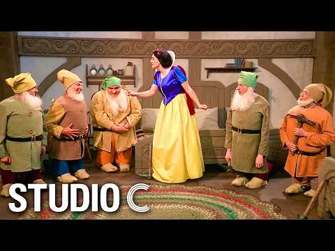 白雪公主努力為快樂命名（傑克-麥克布雷爾演唱） - Studio C (Snow White Struggles to Name Happy (ft. Jack McBrayer) - Studio C)