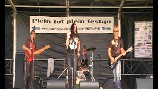 Poprock band STAGE speelt: Smoke on the water, Deep Purple