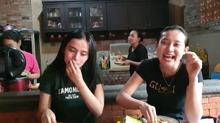 Download lagu Sarapan ala yeni inka dan hana monina mp3