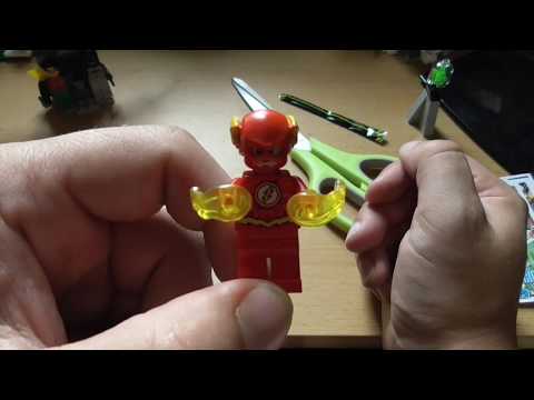 The Flash flitzt in Lego Batsymbol 4