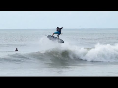 Brett Barley surfing the SUPERbrand Fling Surfboard on Cape Hatteras