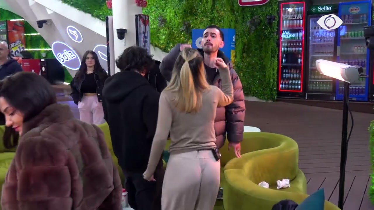 Ti nuk je burrë/ Ina debaton me Kristin: Kartën e burrërisë dhe të seksualitetit mos e përmend më