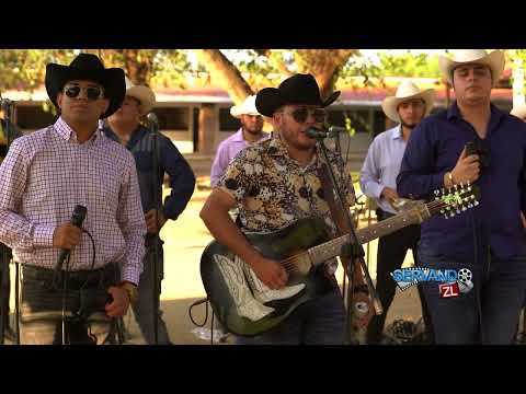 Los Del Arroyo Ft. La Decima Banda - El Primo (En Vivo 2023)