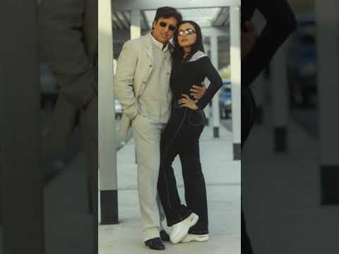 Govinda with Rani Mukharjee #bollywood  actors #song#kudi kuvari tere piche#disco 🥶👌