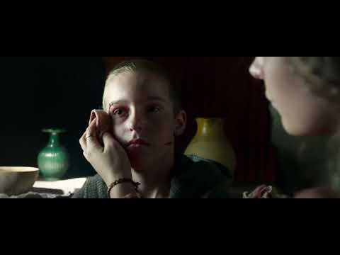 King Arthur Legend of the Sword – Arthur Growing Up Scene