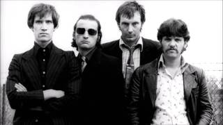 Dr.  Feelgood - She does it Right