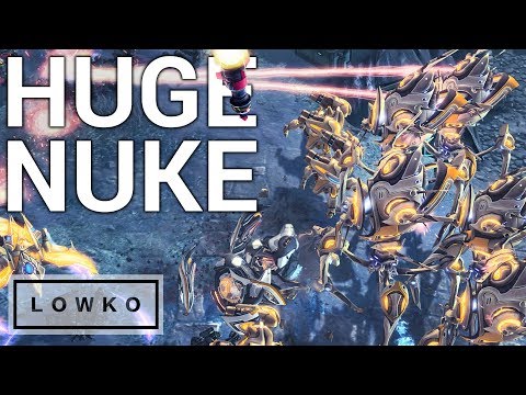 StarCraft 2: MASSIVE Tactical Nuke!