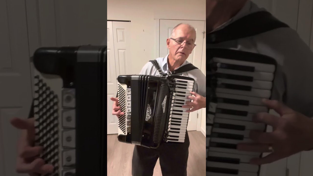 Promotional video thumbnail 3 for Squeezebox Stanley