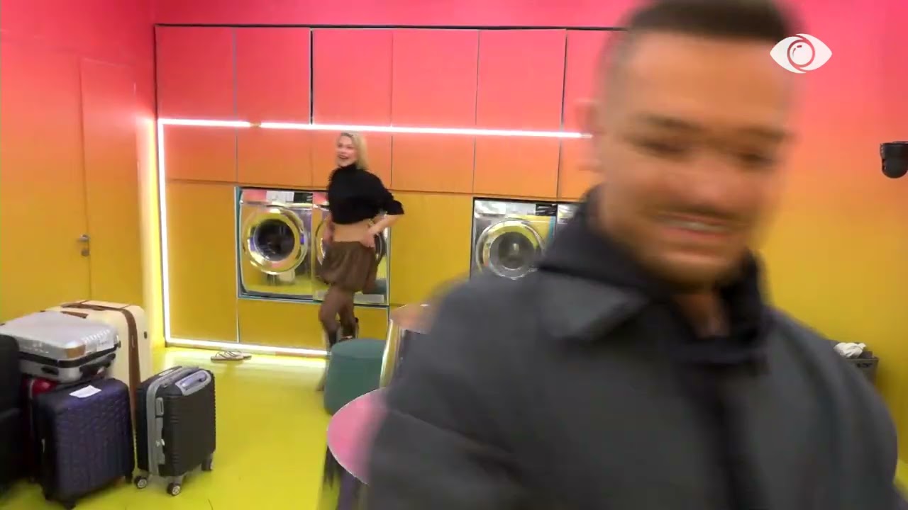 Shëndriti arrin të gjejë një prej fjalëve të fshehura në shtëpi