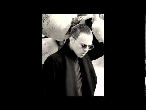 Ümit Sayın - Güller Ağlamaz