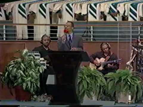 Minister DeAndre Patterson Singing"O How I Love Jesus" Bishop Leonard Scott's:  Hymns for the Nation