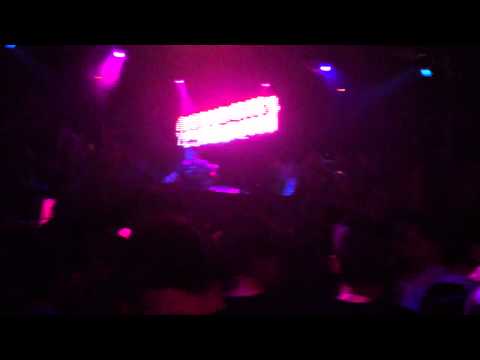 Reach Out/Aces high Prutata - Sander Van Doorn Live @ PlayHouse 6/6/11