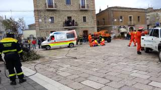 preview picture of video 'Castelnuovo della Daunia-Prima festa della protezione civile 12/04/2014'