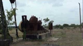 preview picture of video '1930 lufkin single crank pumpjack at hempstead tx'