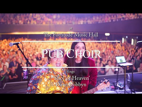 1700-strong Pub Choir sings Slice of Heaven