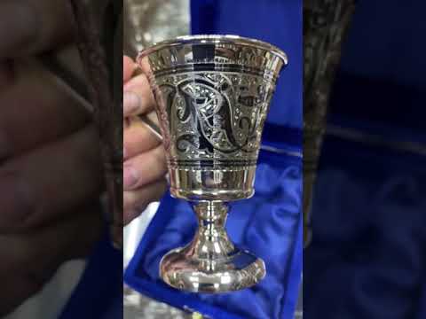 Серебряная кружка «На ножке», кр091