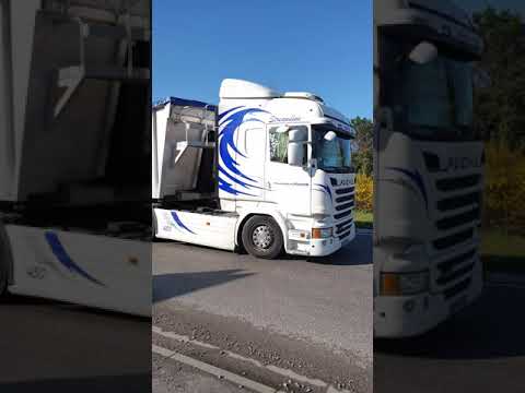 La team Fuchs Daf XF 460 + Scania R450 + Daf XF 510 + Scania R500