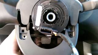 Gen 1 Chevy Volt - Clock Spring Removal