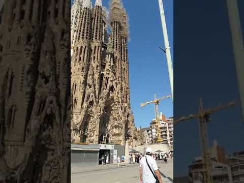 ADRIKAPE - ANA SOFIA EN SUS 15 AÑITOS. BASÍLICA DE LA SAGRADA FAMILIA BARCELONA ESPAÑA.