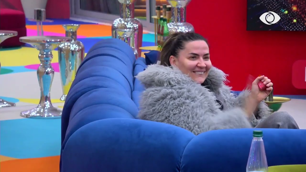 Agravon debati mes Valbonës dhe Rozanës: Përmend babin tënd, jo babin tim