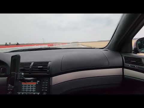 E39 M5 Straight pipe onboard at track