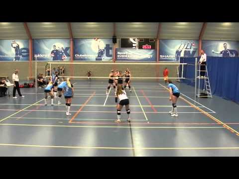 20150414 Next rotaties (serve) tegen Voltena