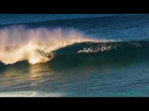 John John Florence's 8.5 (barrel-to-air combo) on Day 3 of the 2022 Pipeline Pro