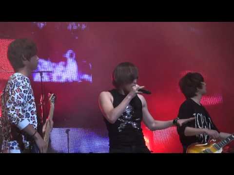 2010 11 27 FTIsland Beautiful Journey Concert -   Bing Bing Bing