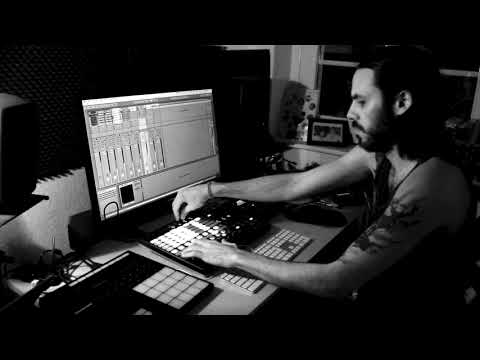 Ableton live jam by Modest Crow