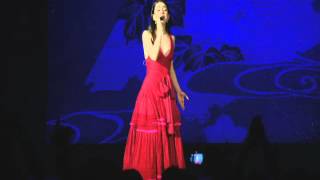 Roberta Sá- Casa pré fabricada