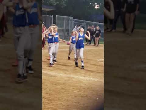 Lyons 2019 10u softball championship