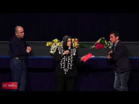 Vizionoare „Un film cu o fata fermecatoare”