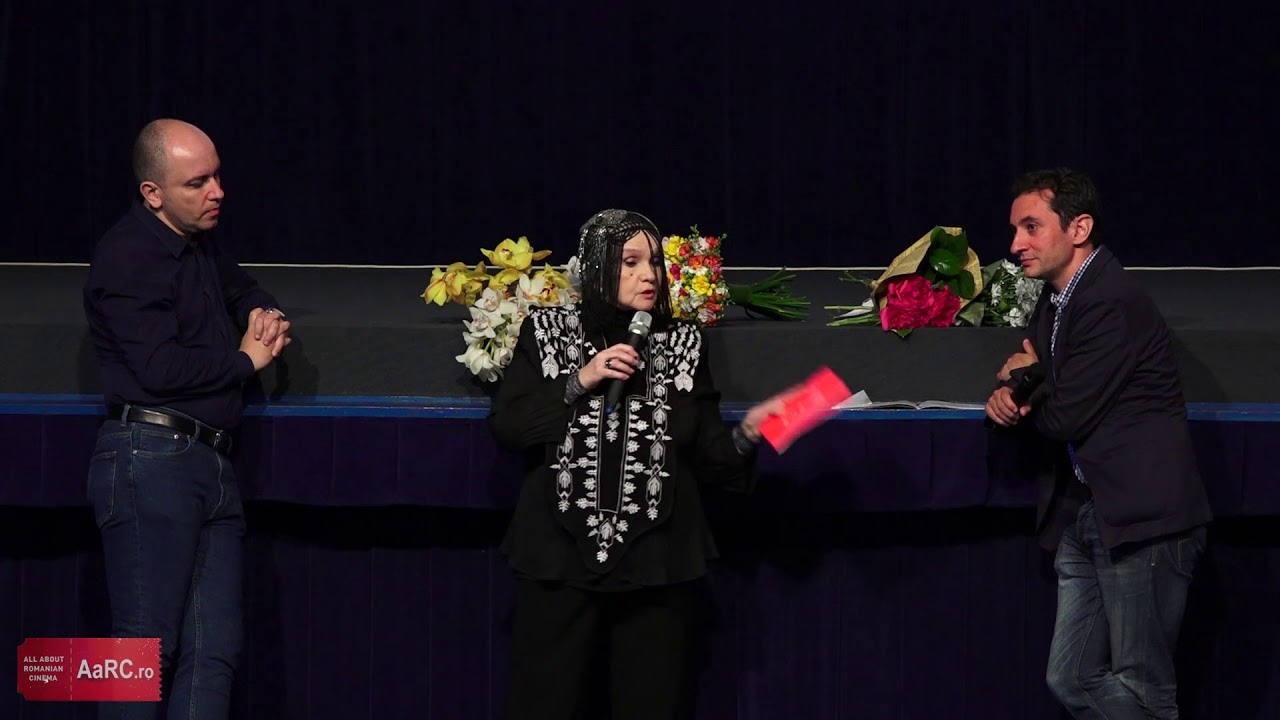 Vizionoare „Un film cu o fata fermecatoare”