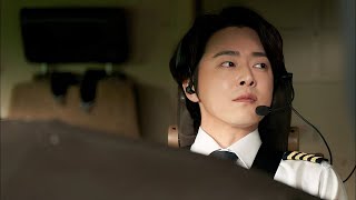 Sua esposa o largou por perder o emprego, mas dois anos depois, ele se tornou o piloto mais rico