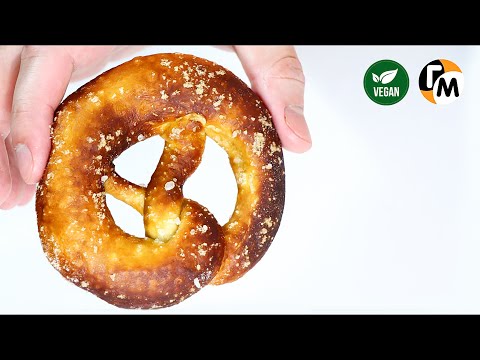 Брецель рецепт | Как приготовить немецкий соленый крендель -- Голодный Мужчина, Выпуск 57