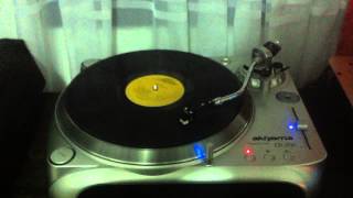 Caprichosa - Michi Y su Combo Bravo