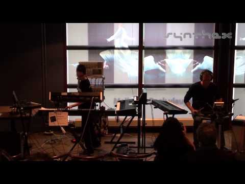 Synthex - Modulator (Live at E-Day 2013)