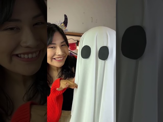Vídeo relacionado con AhfuLife Extra Grandes Pegatinas de Fantasma para Ventana, Decoración de Halloween Reutilizable de Doble Cara, Decoraciones para Halloween Fiestas(Fantasma A)