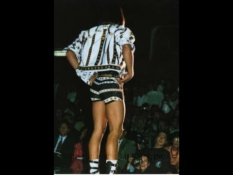 GIANNI VERSACE MEN SPRING SUMMER (MILÁN) 1993.