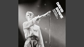 Hang On To Yourself (Live)